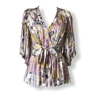 BCBG max Azaria purple silk floral cold shoulder chiffon Tie blouse xs